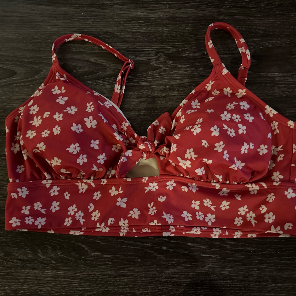 Beach Betty bikini tie front top. - Picture 4 of 5
